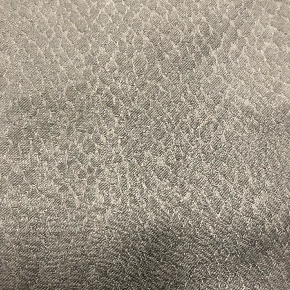 GAP size 4 super skinny pants. Dark grey snake skin print